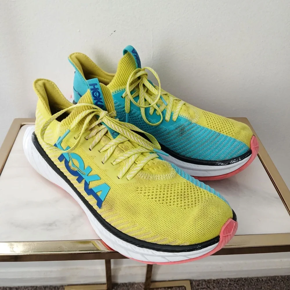 Hoka Clifton 9 Yellow Teal Running Shoes - Women’s Size 10B.